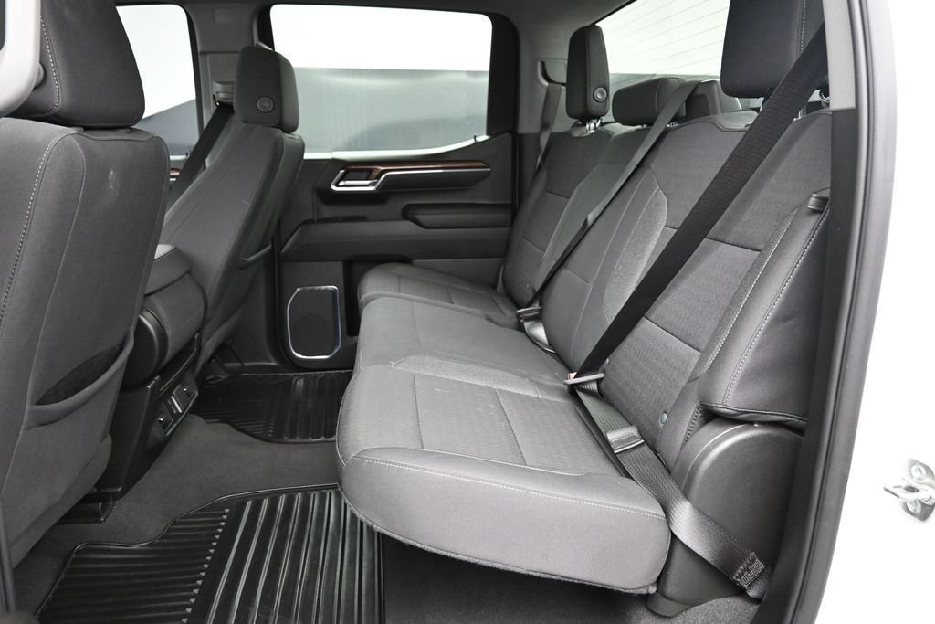 Used 2025 Chevrolet Silverado 1500 LT RWD image 19