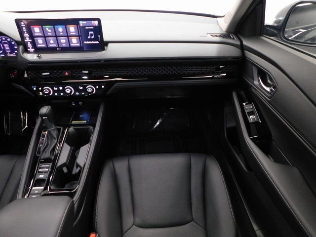 Used 2024 Honda Accord Touring image 37