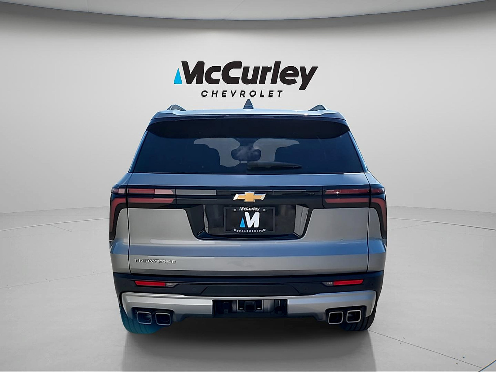 Used 2025 Chevrolet Traverse LT w/ Driver Confidence Package FWD image 6