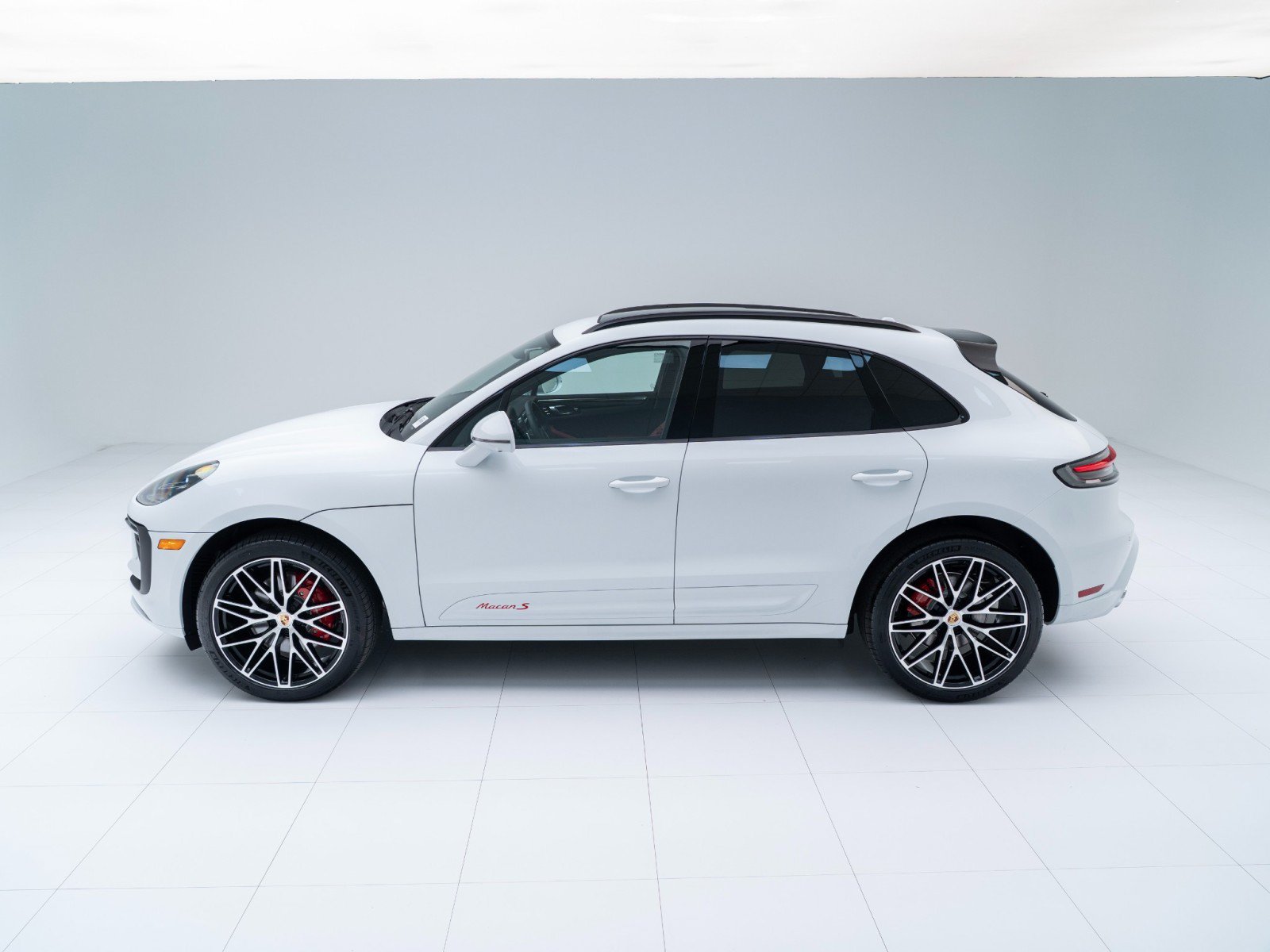 New 2026 Porsche Macan S AWD/4WD image 2