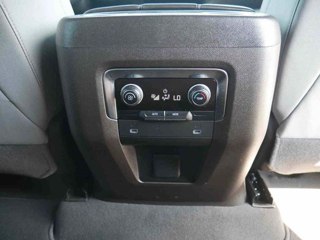 Used 2022 Chevrolet Tahoe LS image 19