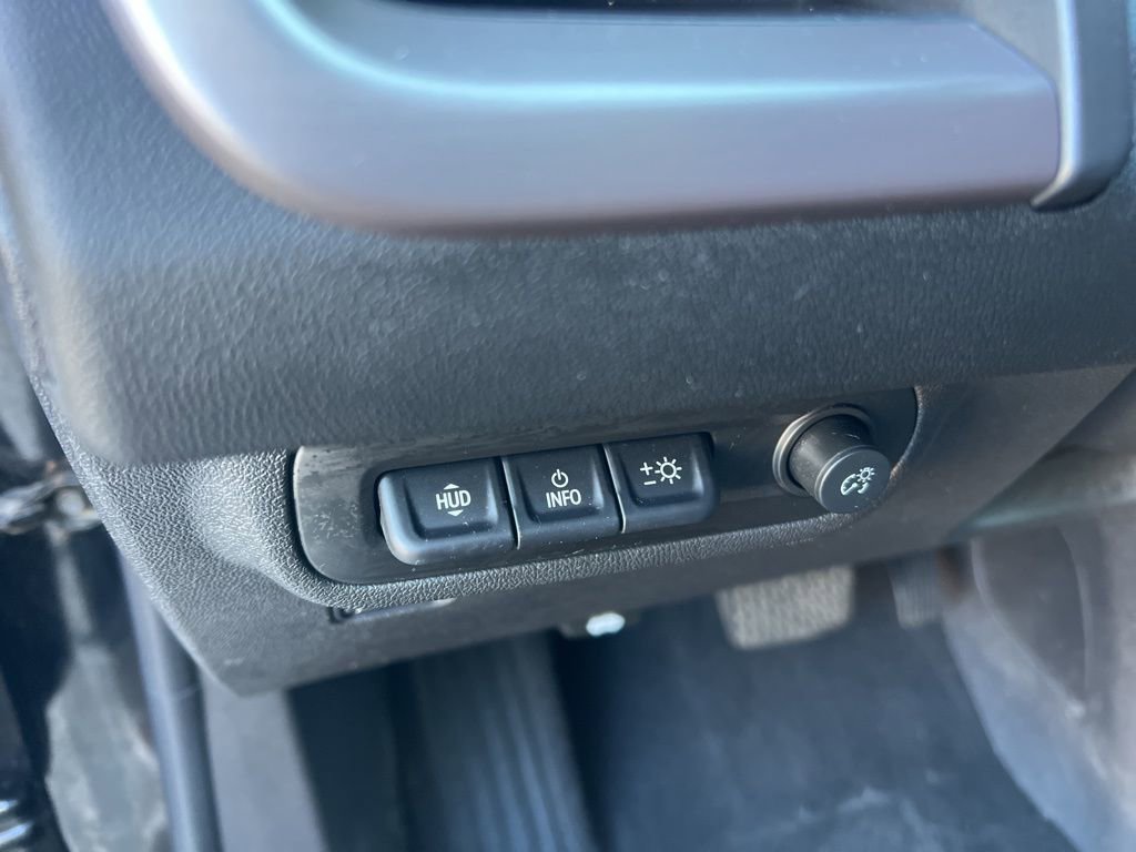 Used 2022 GMC Terrain AT4 w/ Infotainment Package II image 17