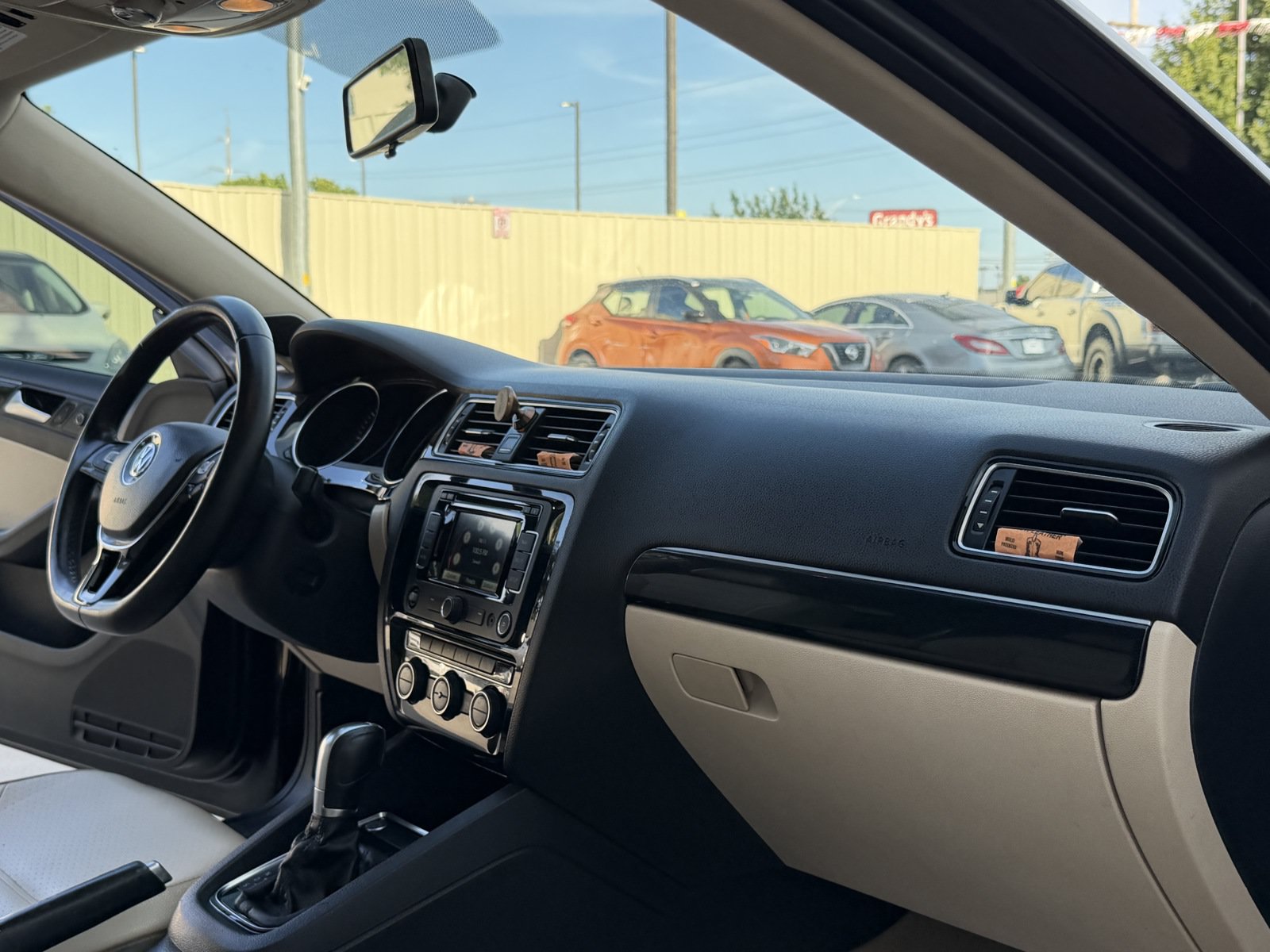 Used 2015 Volkswagen Jetta TDI SEL FWD image 31