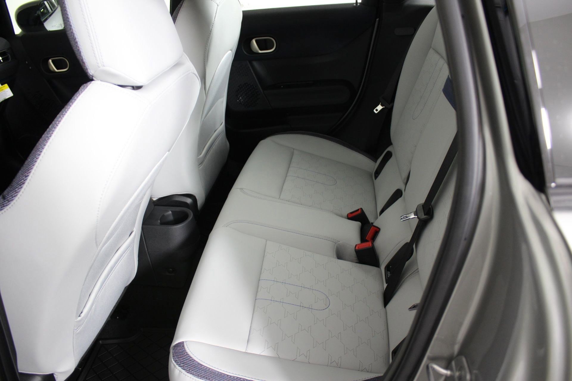 Used 2026 MINI Cooper 4-Door Hardtop FWD image 13