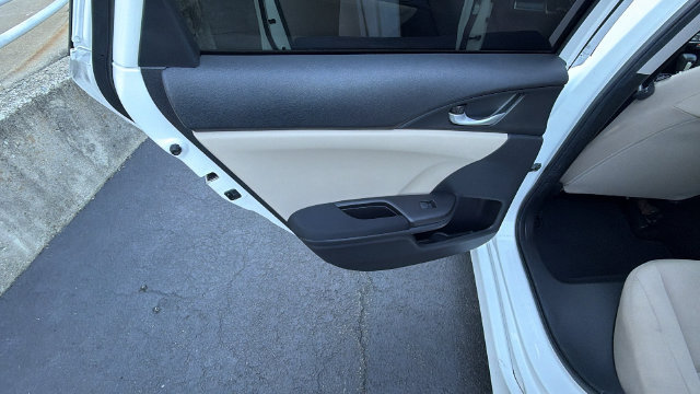 Used 2018 Honda Civic EX-T image 28