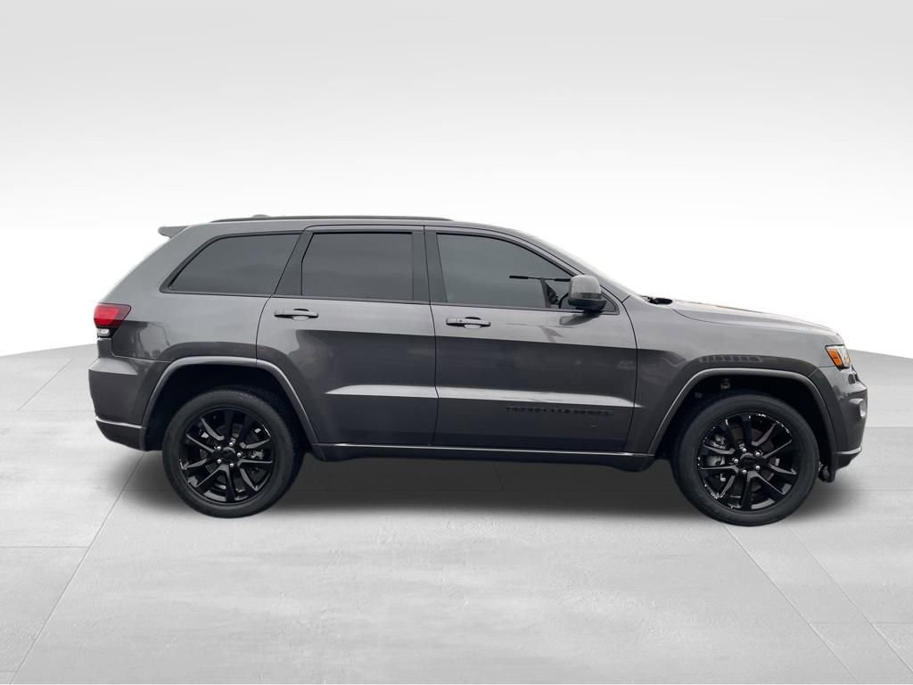 Used 2021 Jeep Grand Cherokee Laredo X image 6
