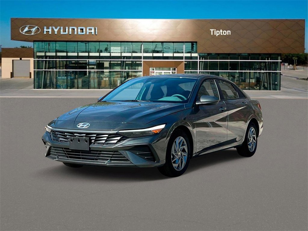 New 2024 Hyundai Elantra SEL