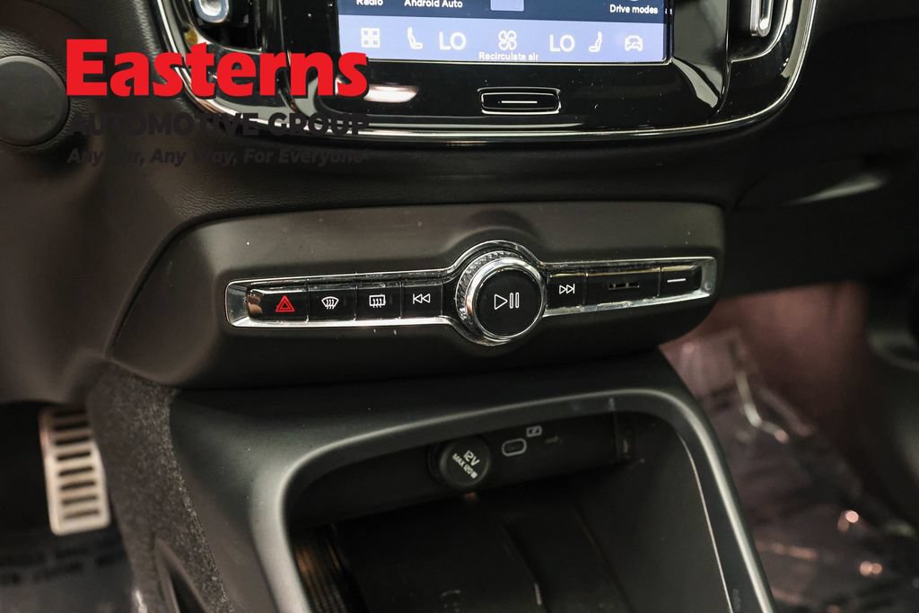 Used 2022 Volvo XC40 P8 Recharge Ultimate AWD/4WD image 21