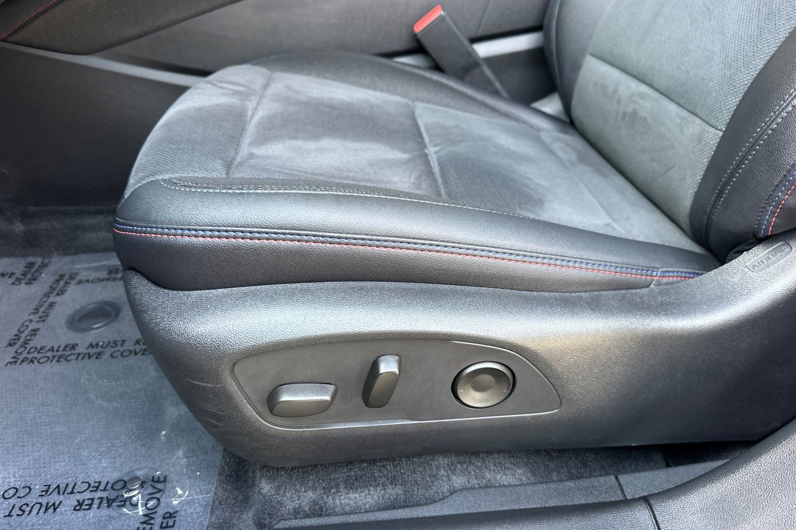 Used 2025 Chevrolet Blazer EV RS image 13