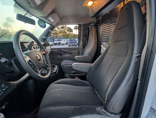 Used 2021 Chevrolet Express 2500 w/ Driver Convenience Package image 5