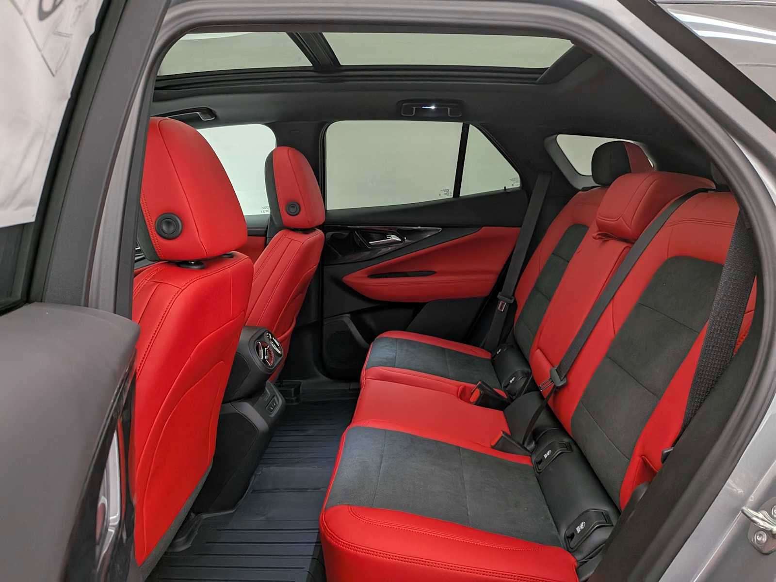 New 2026 Chevrolet Blazer EV RS image 21