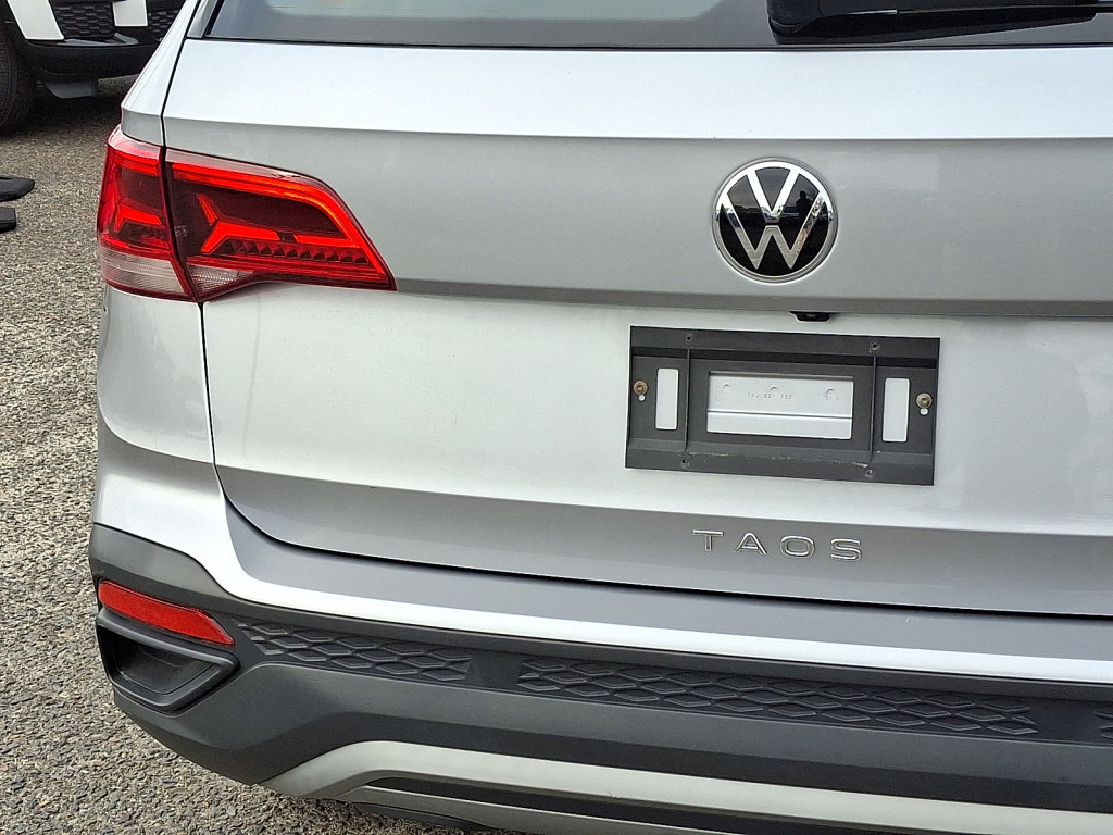 Used 2023 Volkswagen Taos S image 17