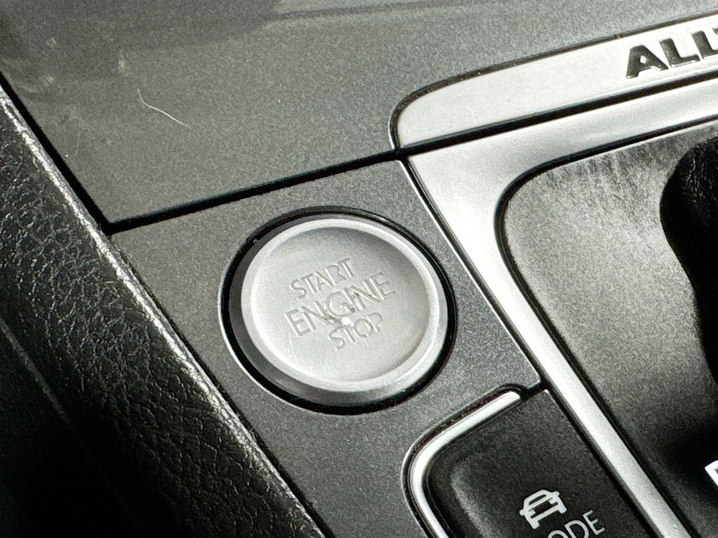 Used 2017 Volkswagen Golf Alltrack SE image 18