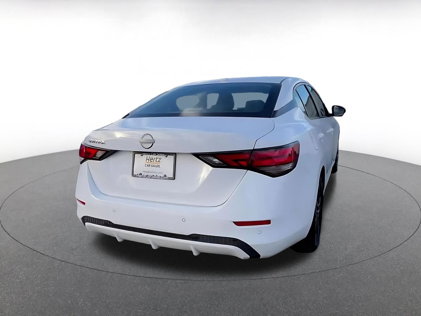 Used 2025 Nissan Sentra SV image 14