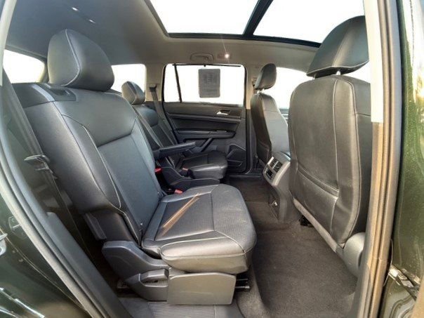 Used 2021 Volkswagen Atlas SE w/ Panoramic Sunroof Package image 24
