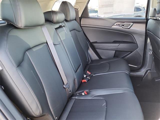 New 2026 Kia Sportage EX image 18
