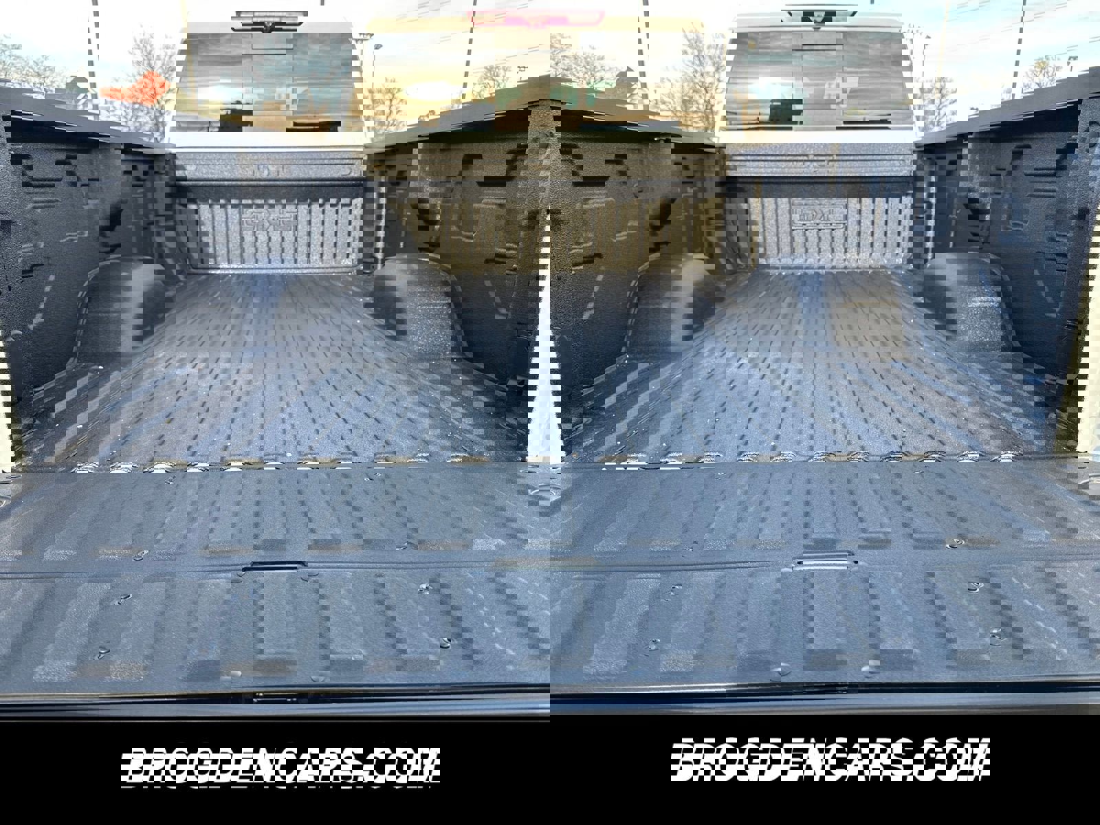 New 2026 GMC Sierra 2500 AT4 w/ AT4 Premium Plus Package image 9