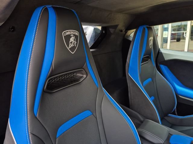 Used 2026 Lamborghini Temerario AWD/4WD image 14