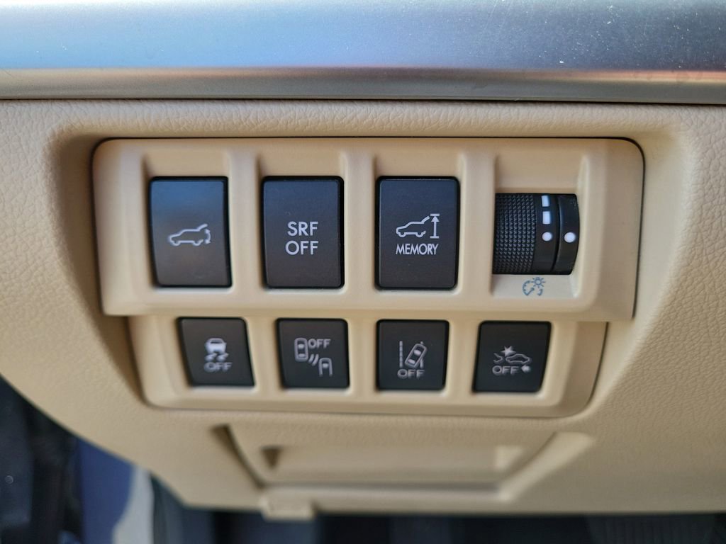 Used 2017 Subaru Outback 2.5i Limited image 20