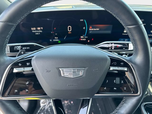 Certified 2024 Cadillac Lyriq Luxury AWD/4WD image 24