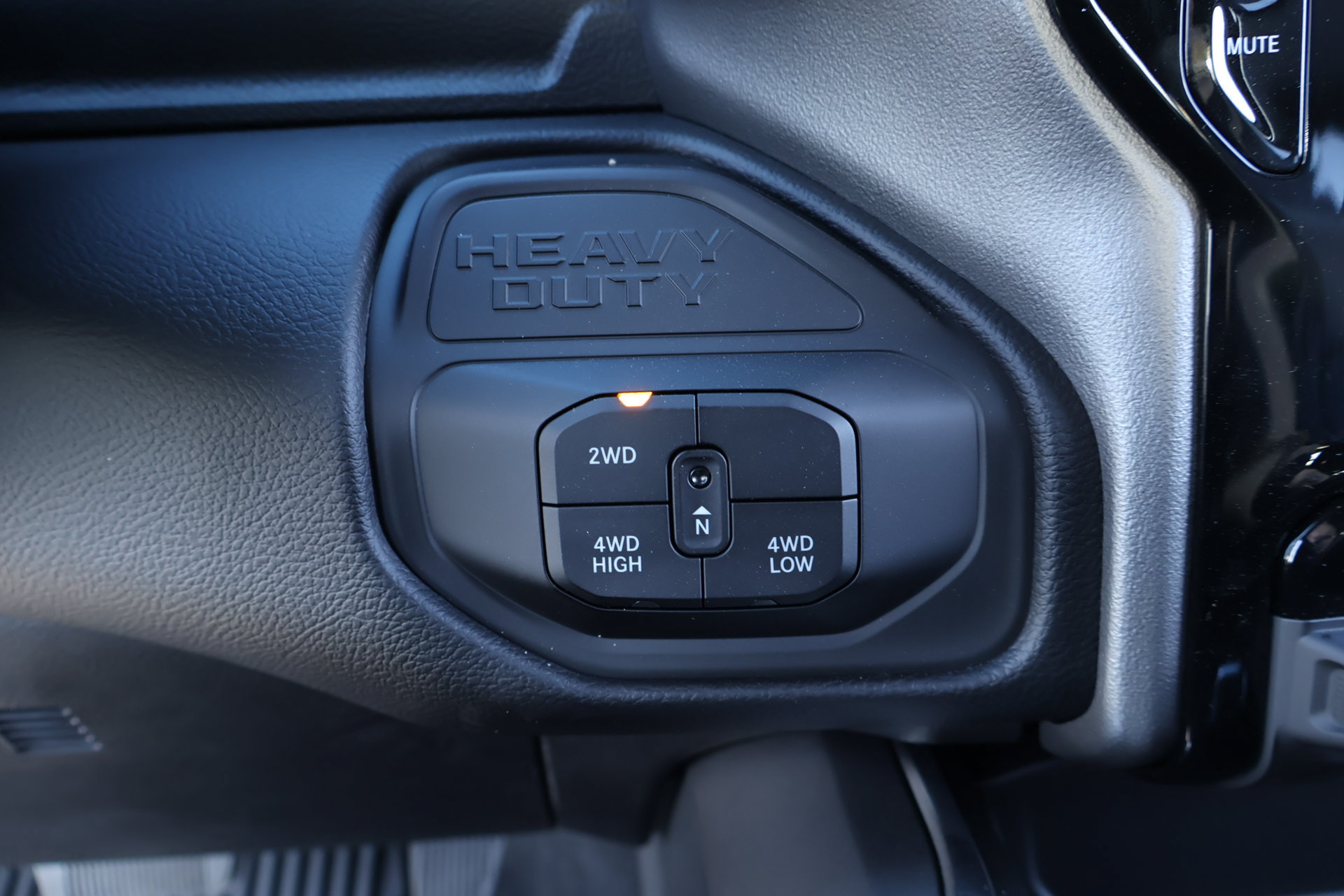 New 2027 RAM 3500 Laramie AWD/4WD image 9