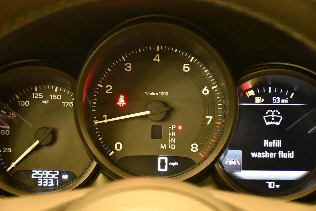 Certified 2023 Porsche Macan Turbo image 30