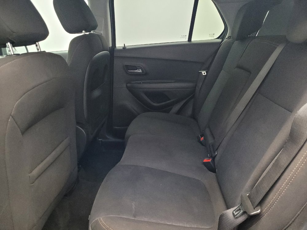Used 2020 Chevrolet Trax LS w/ Tint and Cruise Package FWD image 18