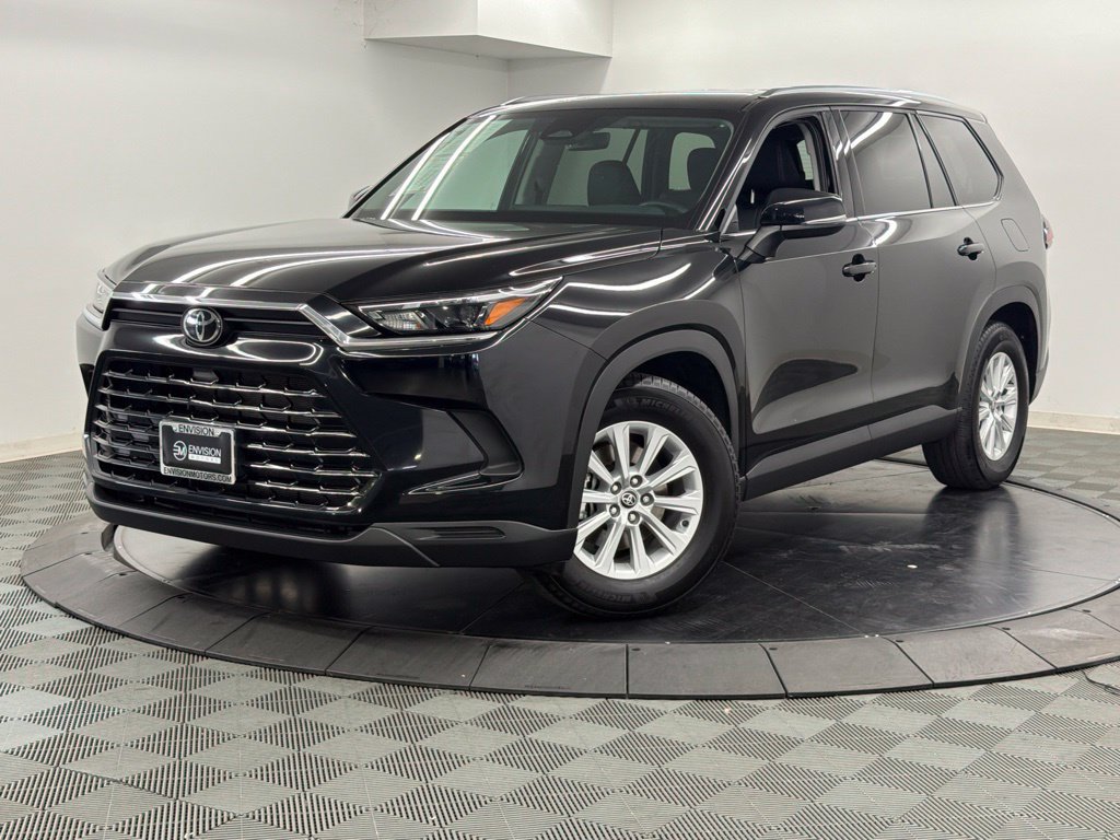 Certified 2026 Toyota Grand Highlander FWD image 3