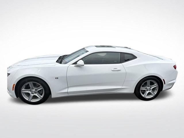 Used 2023 Chevrolet Camaro LT RWD image 3