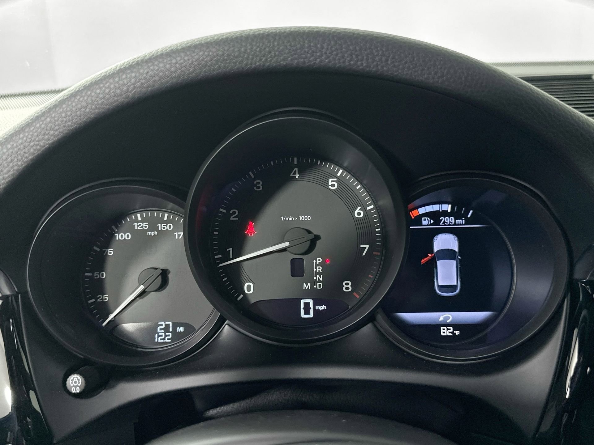 Certified 2025 Porsche Macan image 19