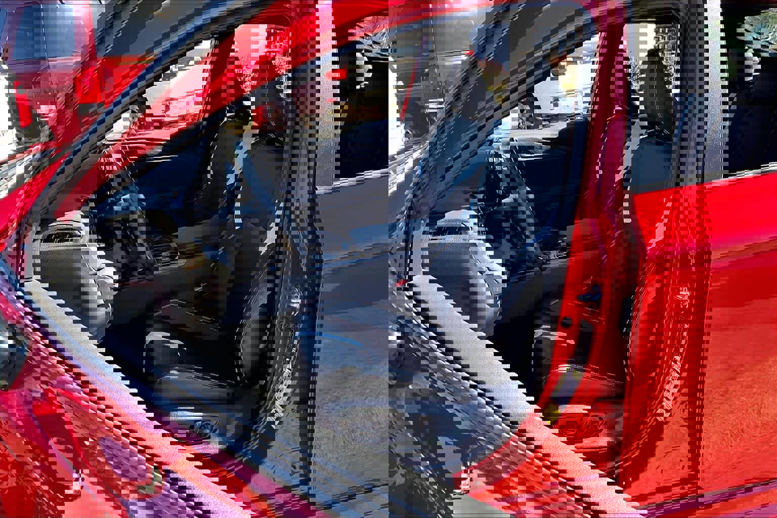 Used 2025 Toyota Camry SE image 7