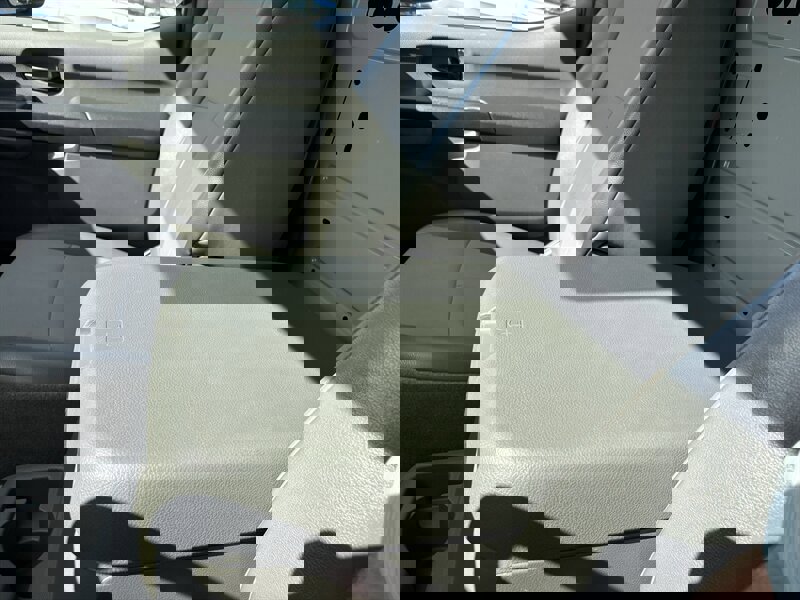 Used 2018 Nissan NV 2500 SV image 18