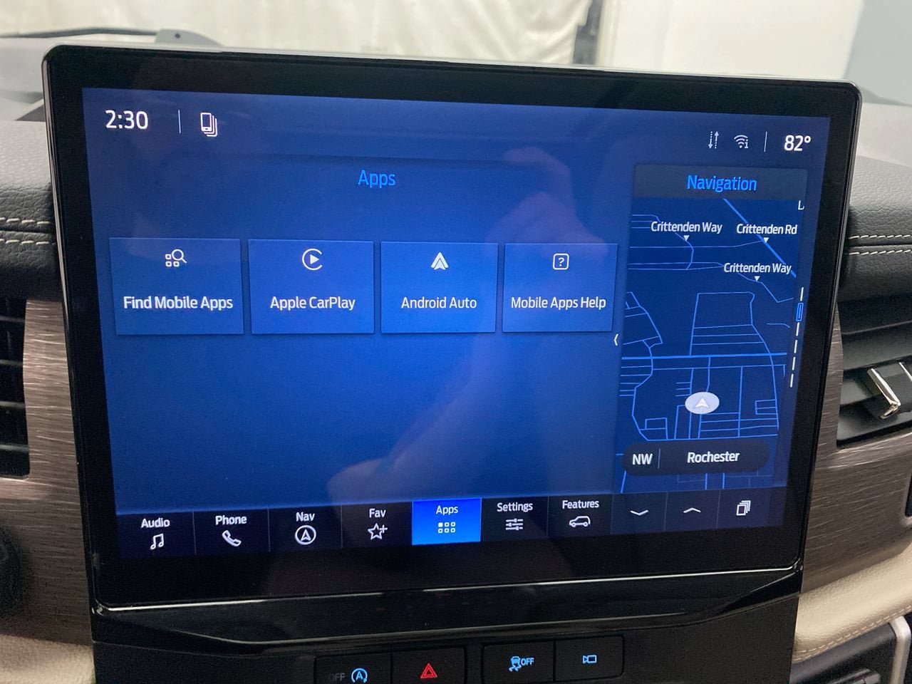 Used 2023 Ford Expedition Limited AWD/4WD image 19