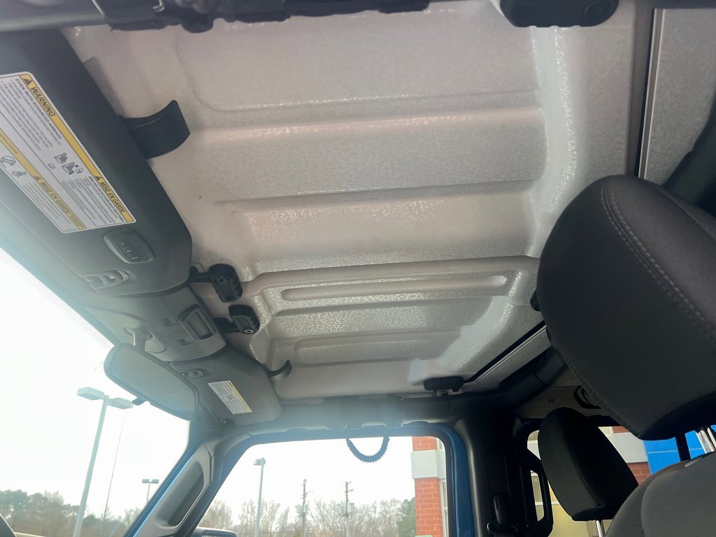 Used 2021 Jeep Gladiator Sport image 13