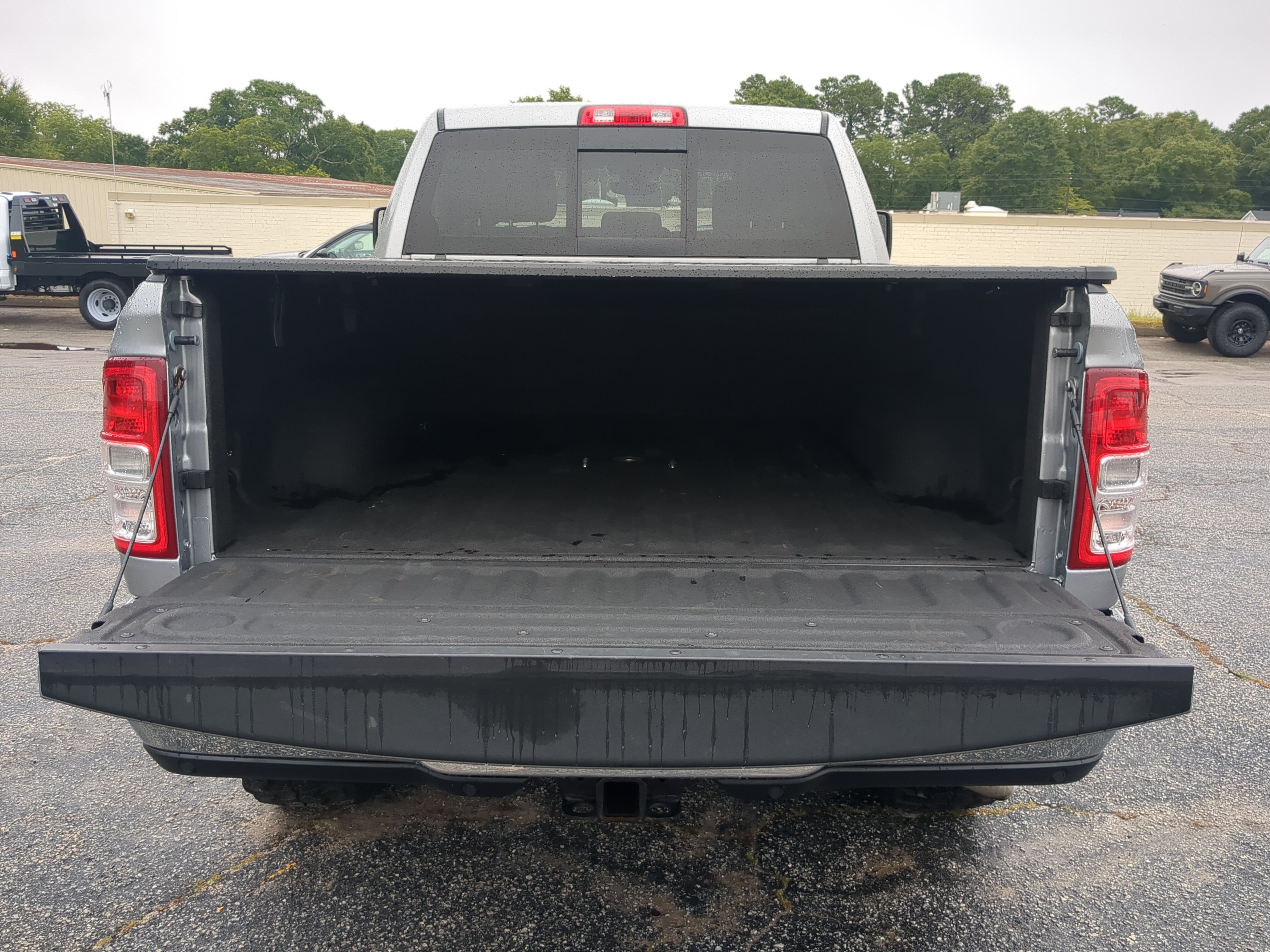 Used 2023 RAM 2500 Tradesman AWD/4WD image 11
