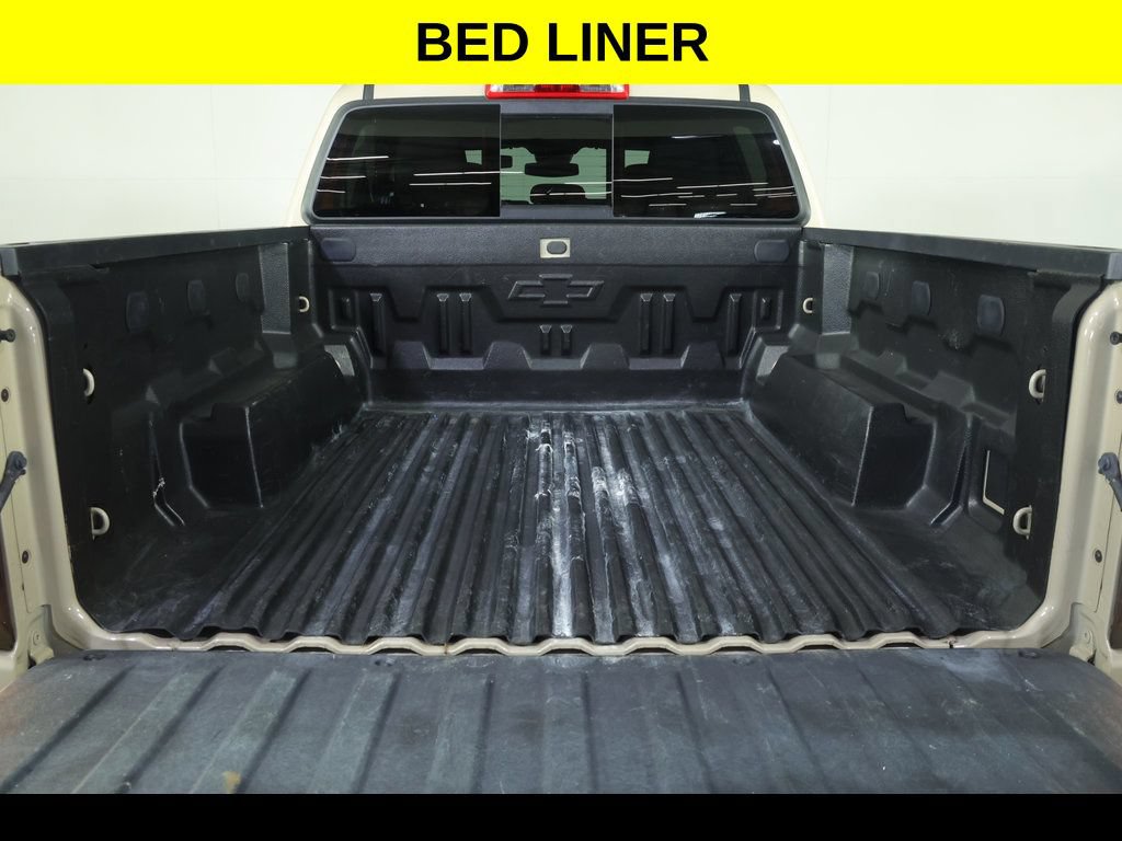Used 2024 Chevrolet Colorado W/T w/ Safety Package RWD image 9