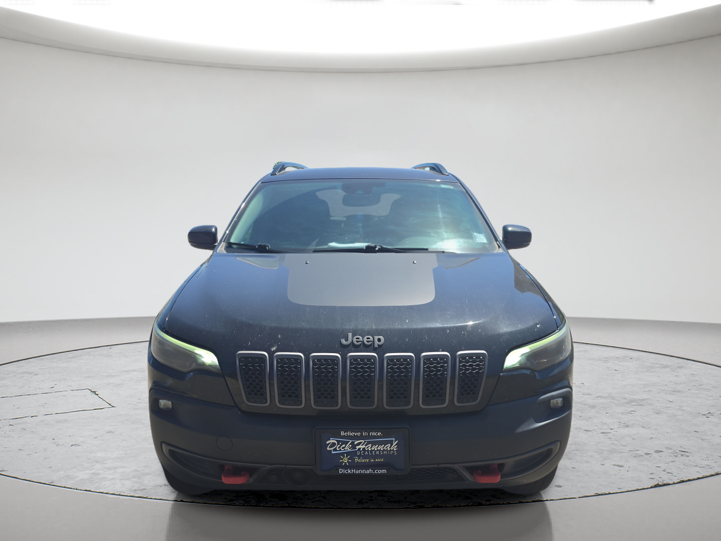 Used 2022 Jeep Cherokee Trailhawk w/ Trailer Tow Group AWD/4WD image 2