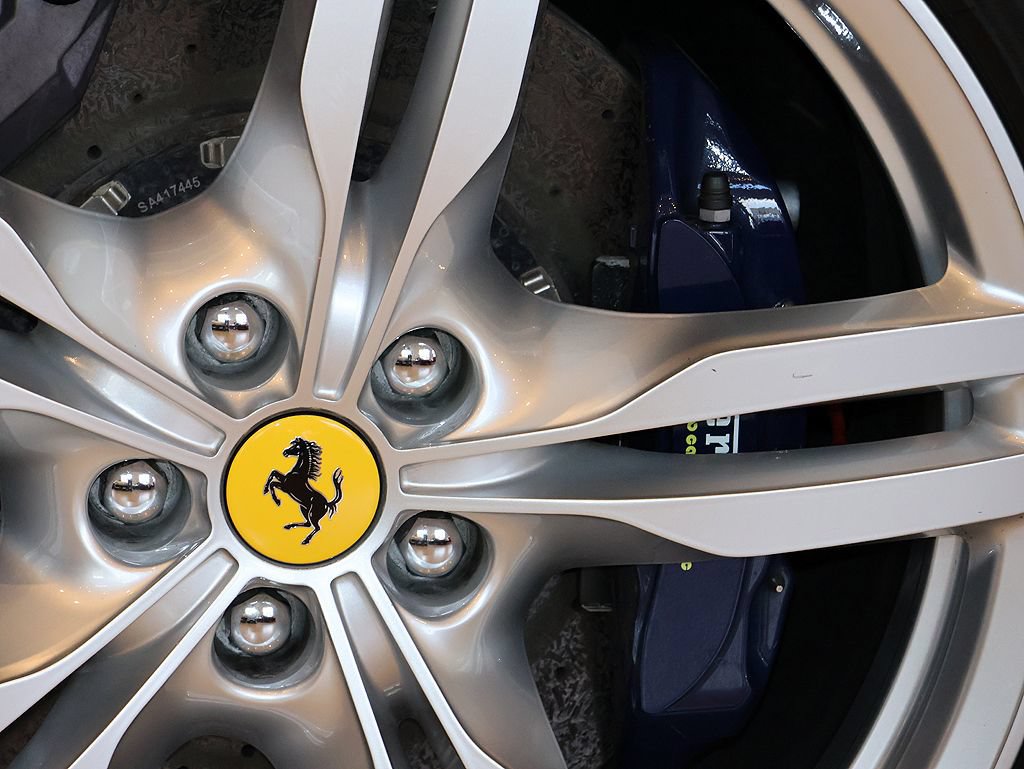 Certified 2020 Ferrari Portofino RWD image 58