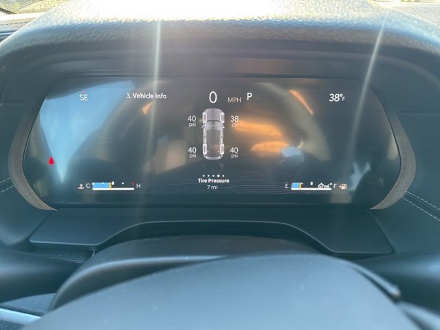 New 2025 Jeep Grand Cherokee Altitude image 15