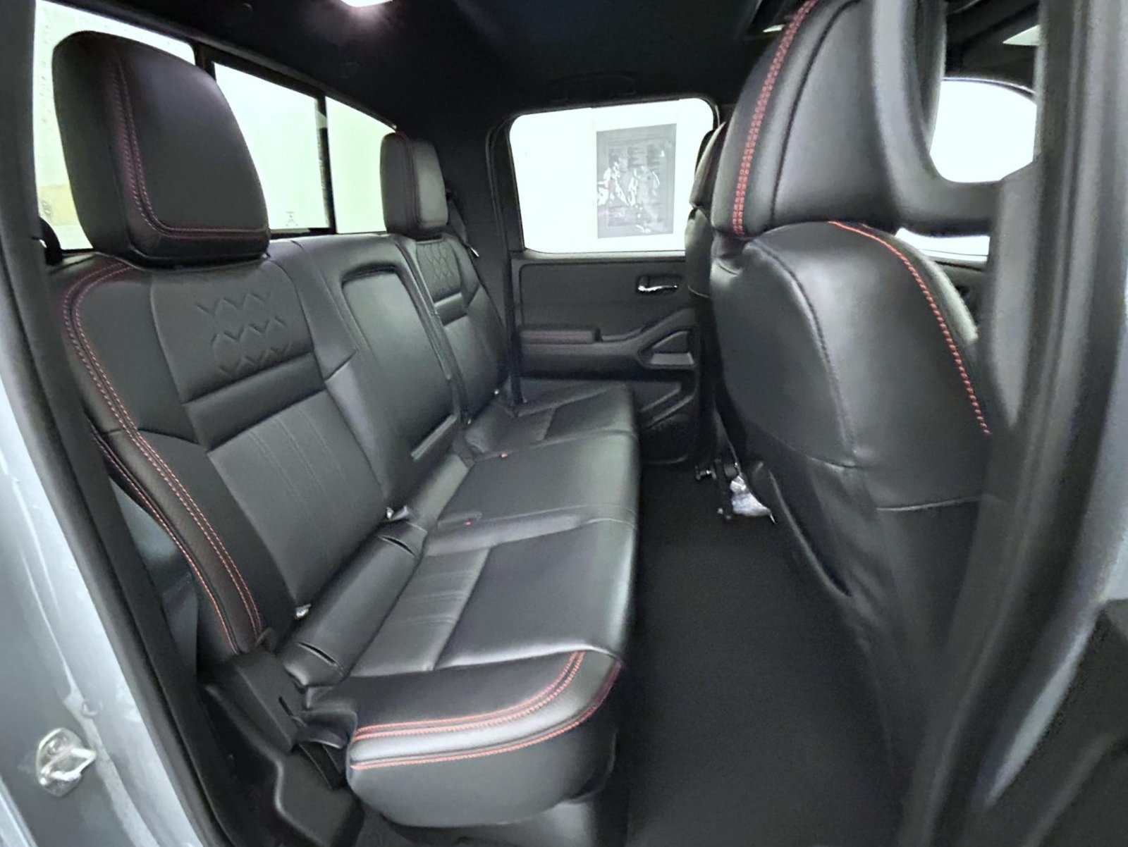 Used 2024 Nissan Frontier PRO-4X w/ Pro Premium Package AWD/4WD image 18