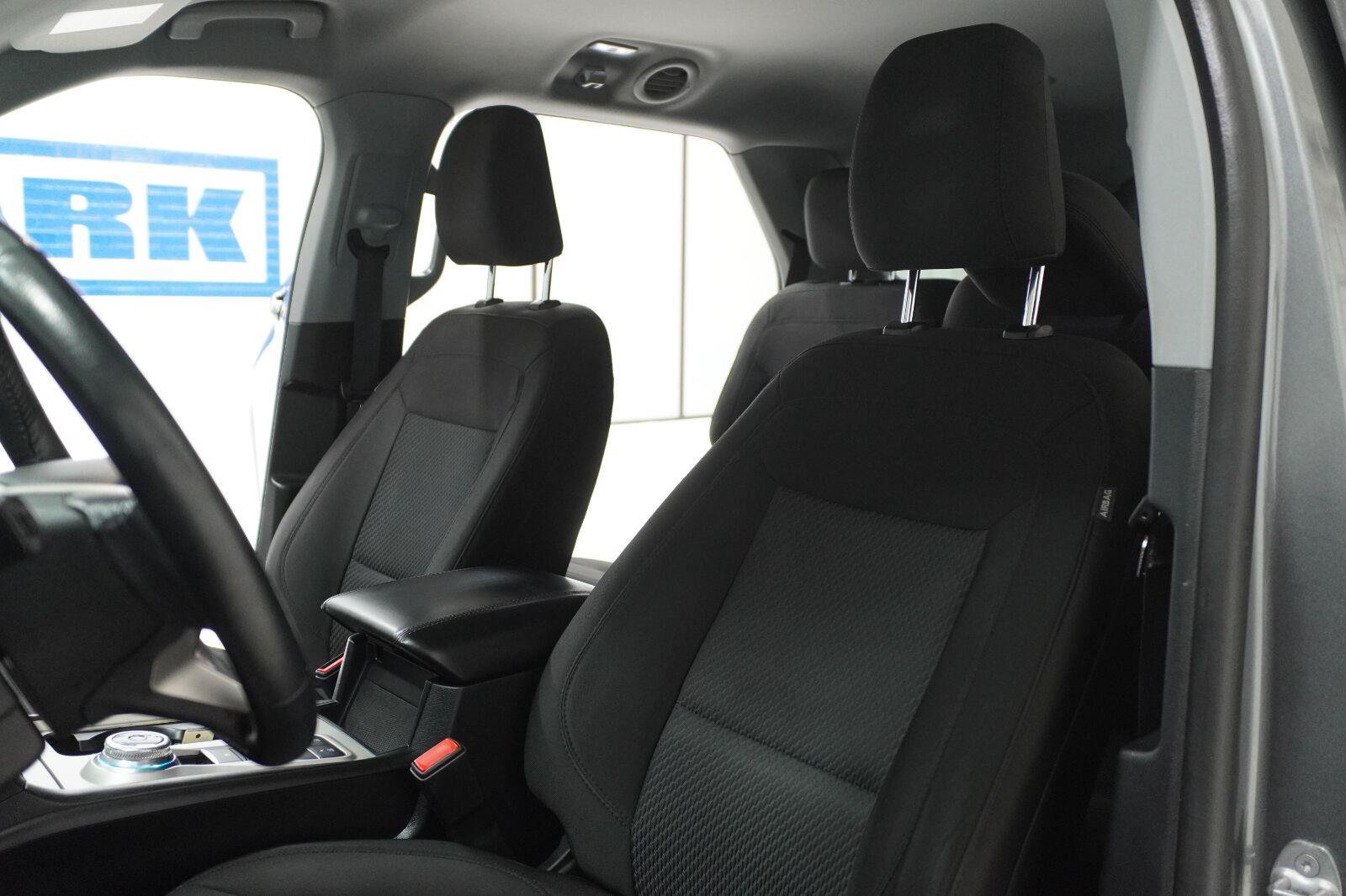 Used 2023 Ford Explorer XLT RWD image 7
