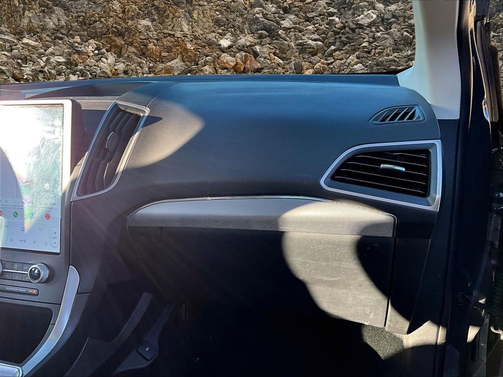 Used 2021 Ford Edge SEL image 13