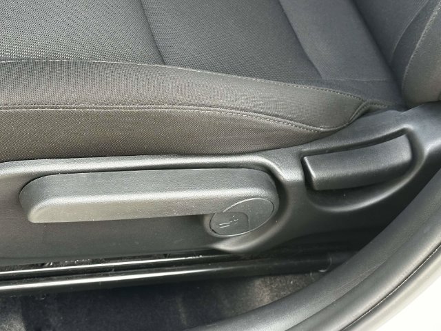 Used 2024 Hyundai Kona SE FWD image 17