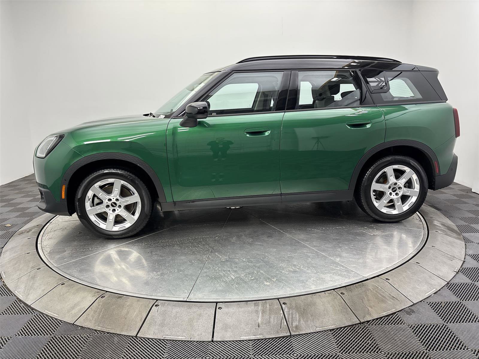 Used 2025 MINI Cooper Countryman S image 16