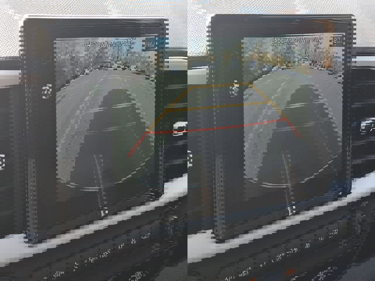 Used 2025 Hyundai Venue Limited image 21