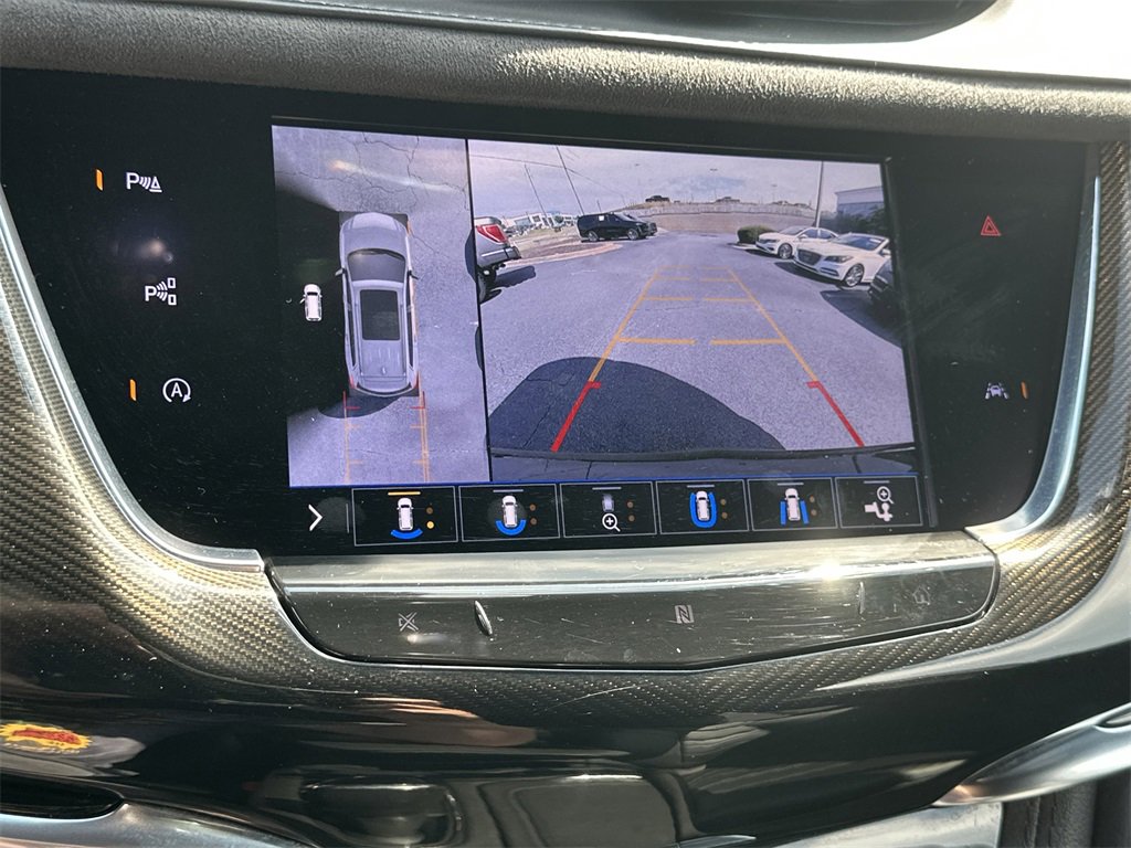 Used 2020 Cadillac XT6 Premium Luxury w/ Platinum Package image 31