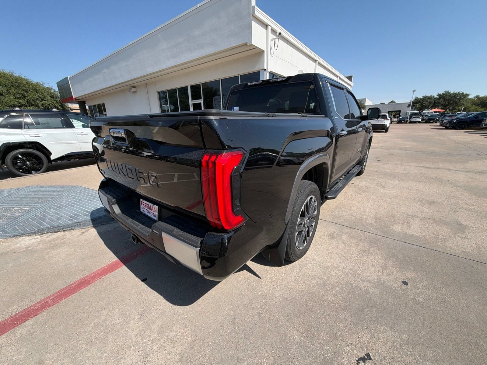 Used 2024 Toyota Tundra Limited w/ Power Package AWD/4WD image 8