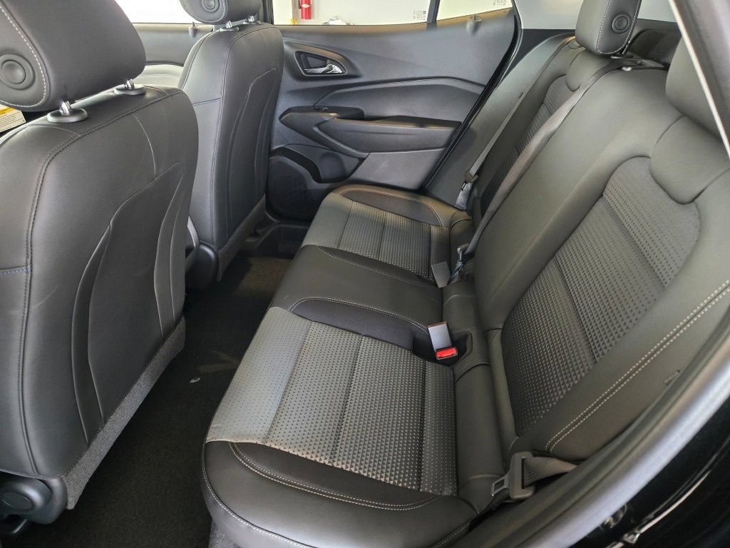 New 2026 Chevrolet Trax LT w/ Driver Confidence Package FWD image 16