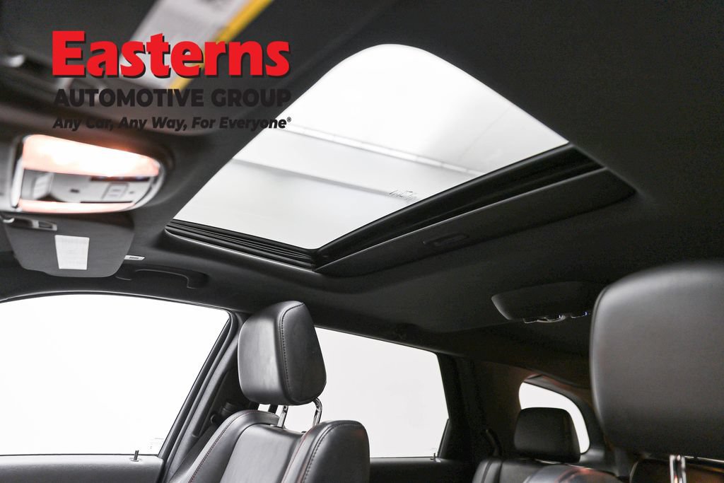 Used 2024 Dodge Durango GT RWD image 23