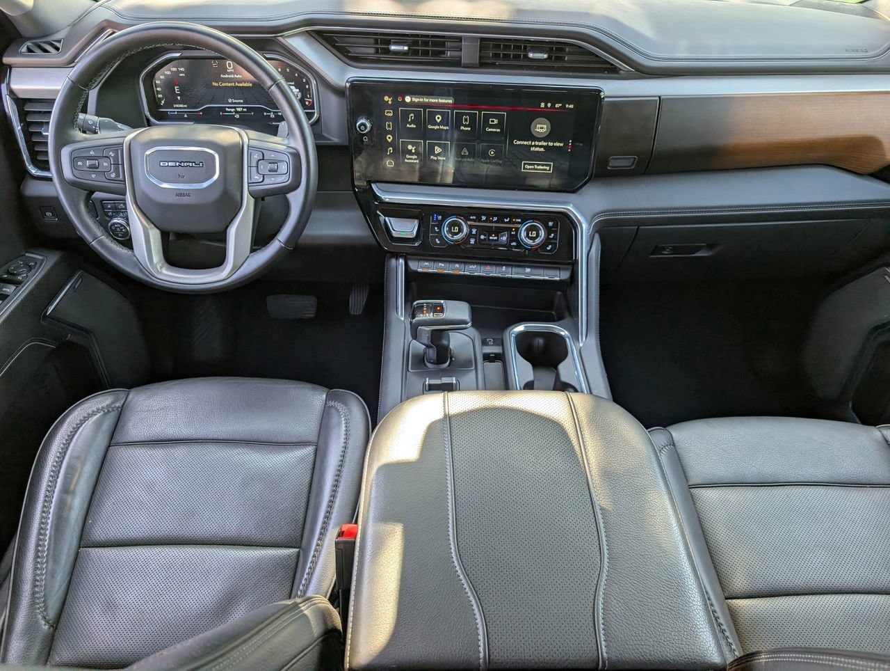 Used 2024 GMC Sierra 1500 Denali RWD image 9